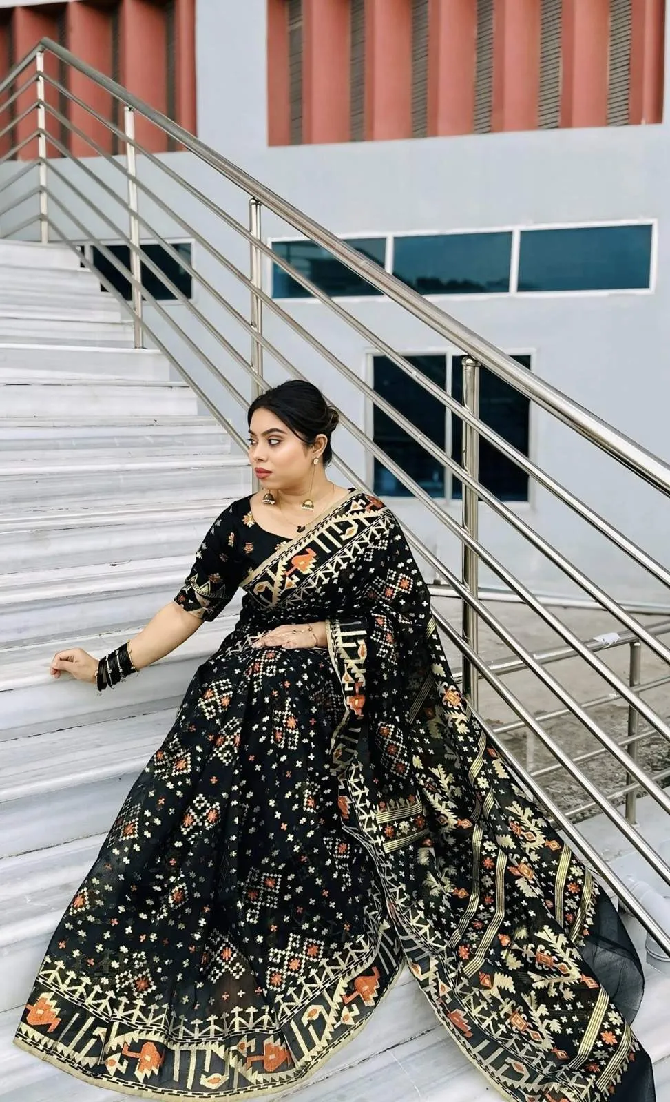60/80 Count Jori Sutar Tant Jamdani Saree With Blouse Piece